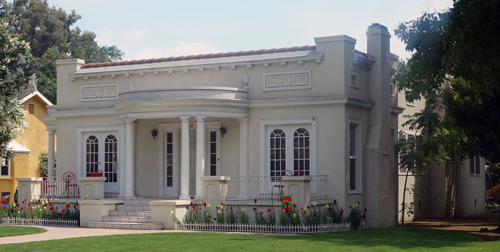 Kahn Home